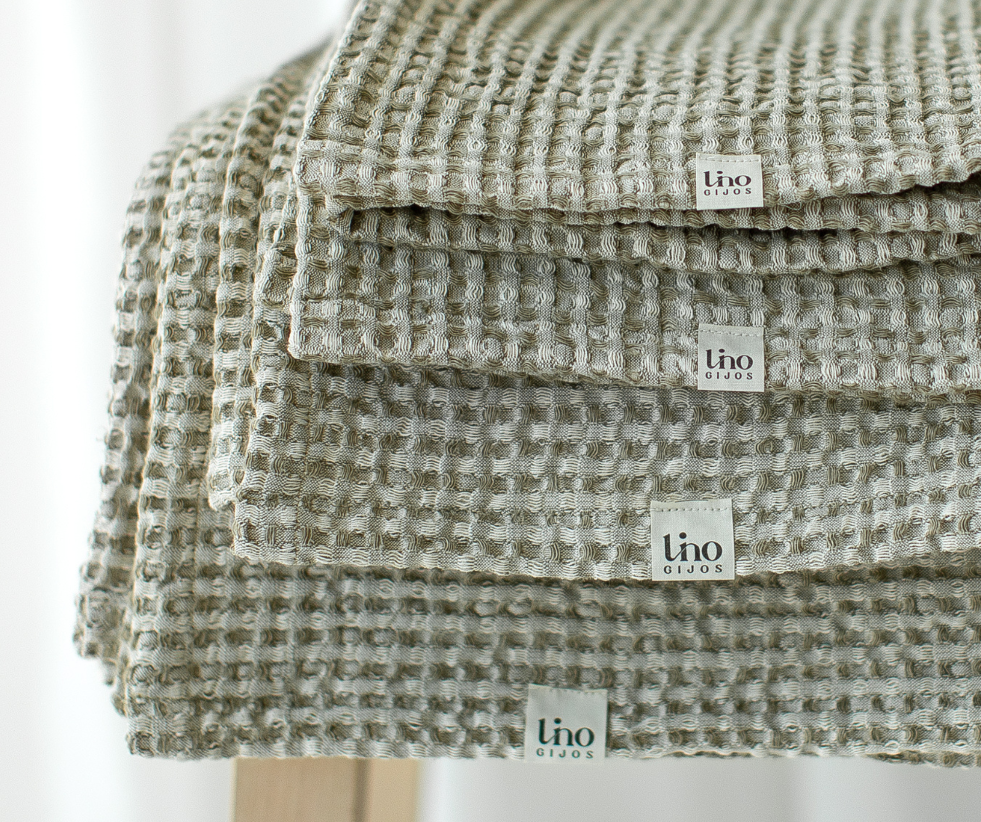 ALUNARA x Lino Gijos dovanų rinkiniai